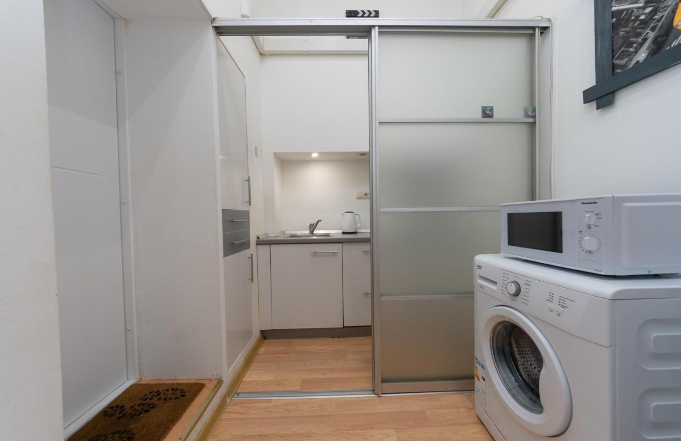 Kievaccommodation In The Center 24H Self Check-In Екстер'єр фото