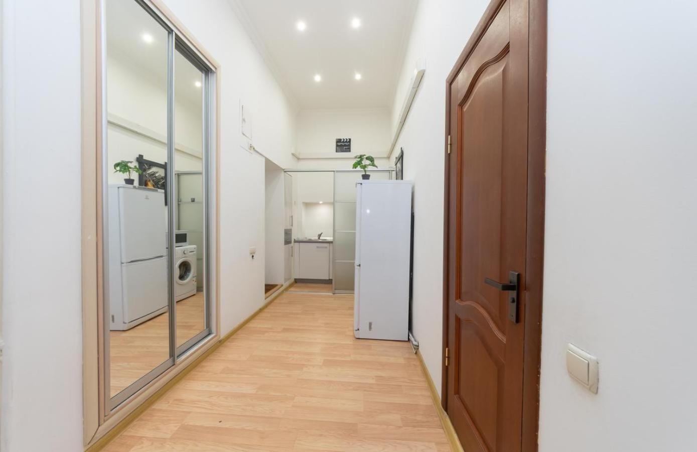 Kievaccommodation In The Center 24H Self Check-In Екстер'єр фото